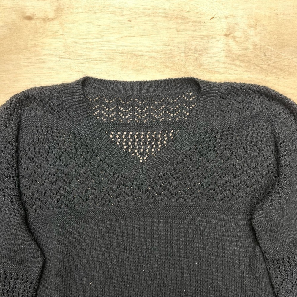 Women’s Size Large Comfy Knit Black crew Neck Long Sleeve Sweater Fall Winter - Picture 2 of 6